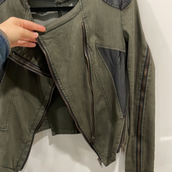 Edgy Jacket - Picture 2 of 9